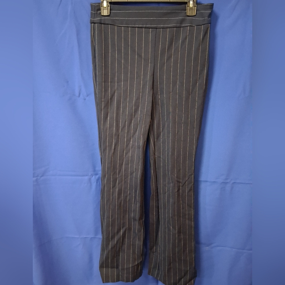 Womens Jones & CO. New York Navy Pin Striped Stretchy Dress Pants.